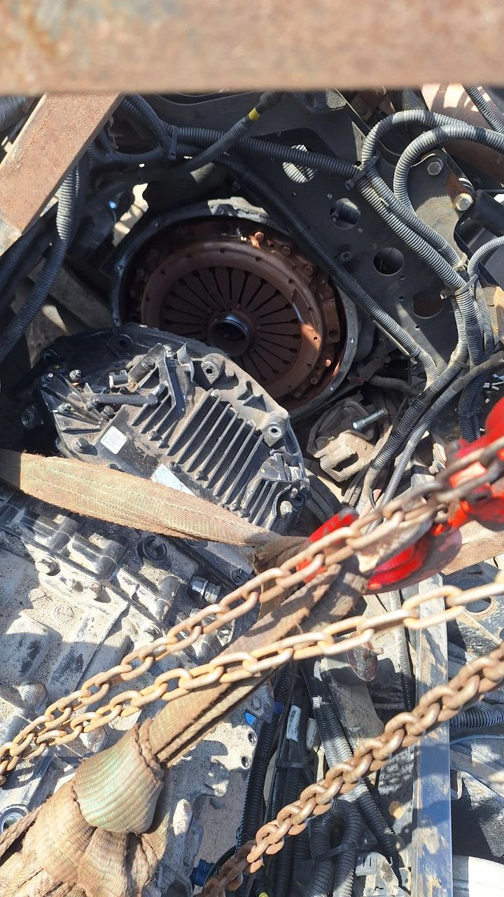 Автомеханик на выезд по грузовикам Автомеханик на выезд по грузовикам в Подольске